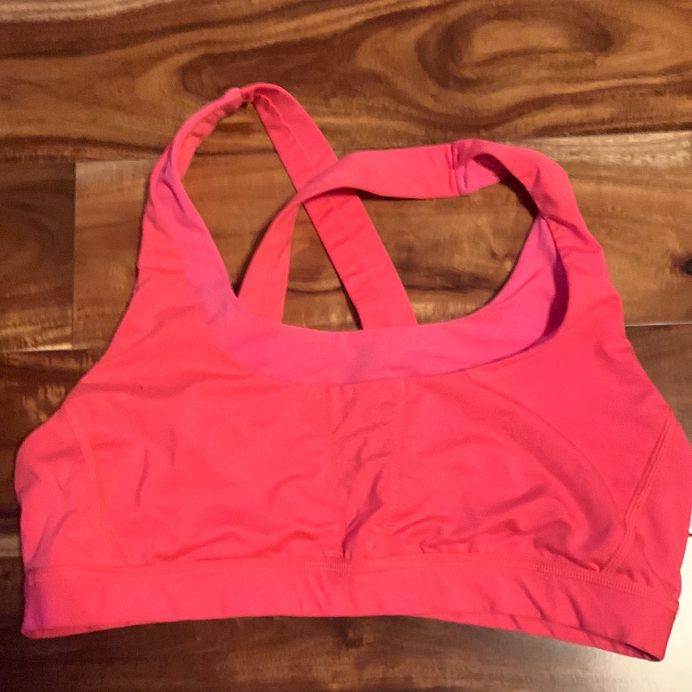 Lululemon Run: Stuff Your Bra III neon pink